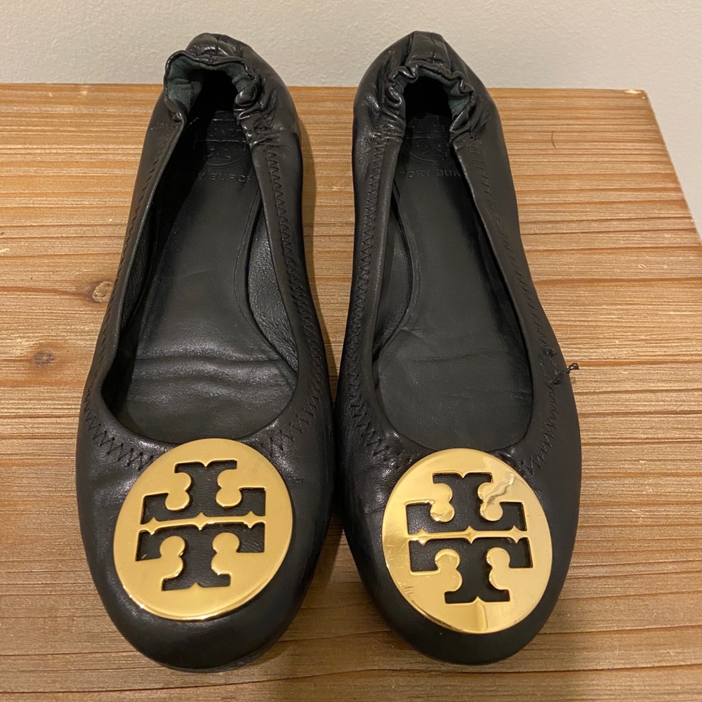Tory Burch black leather ballet flat